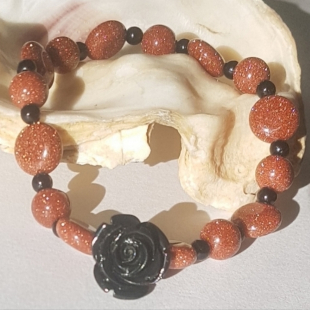 🌹 Rose Gold Flower Beaded Bracelet